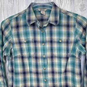 Duluth Trading Flannel Shirt Womens Medium Plaid Button Front Long Sleeve Vented